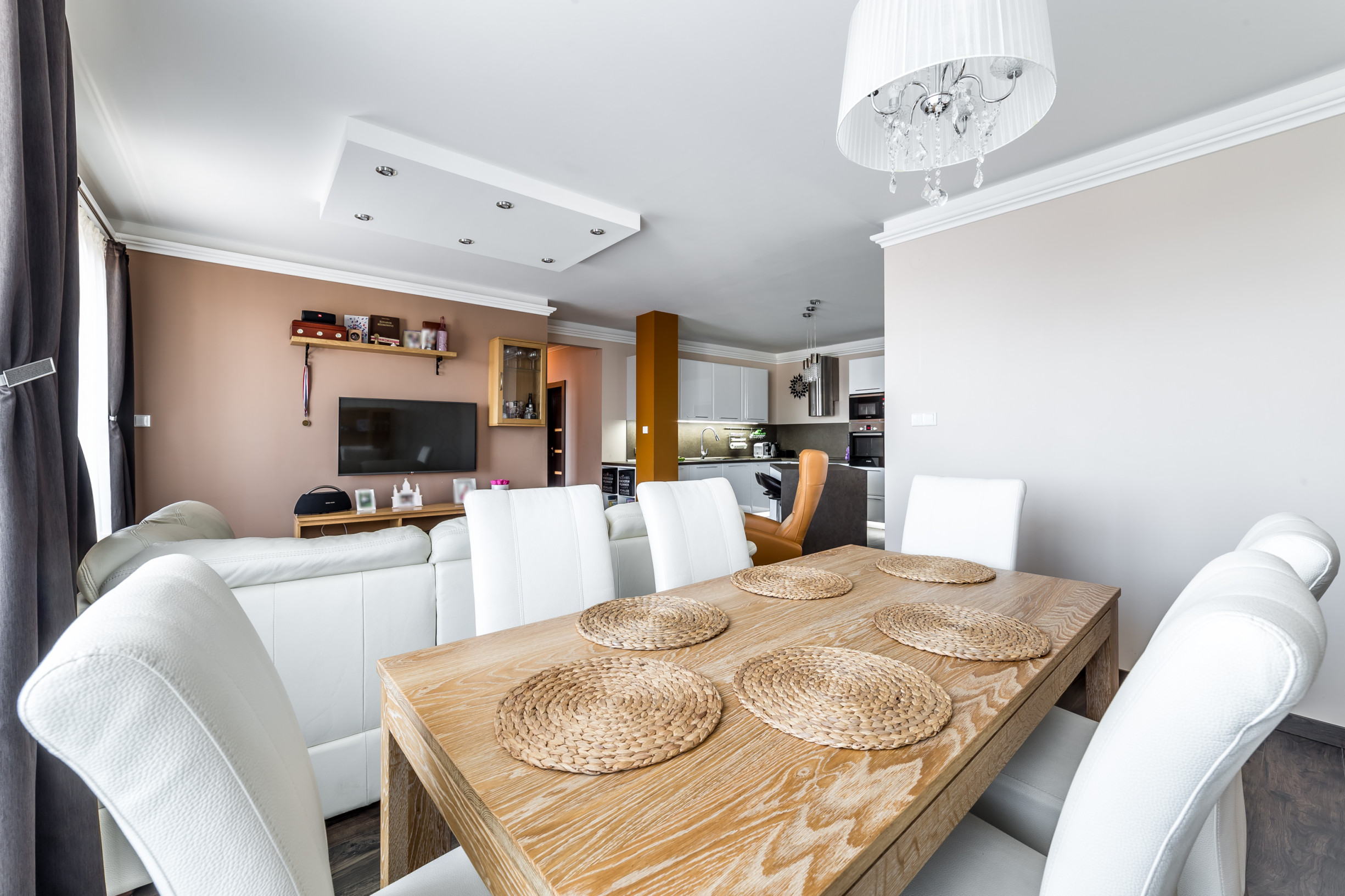 REZERVOVANÉ - 4-izbový, predaj, 94 m2, parking, Borovicový háj, Popradská, Košice