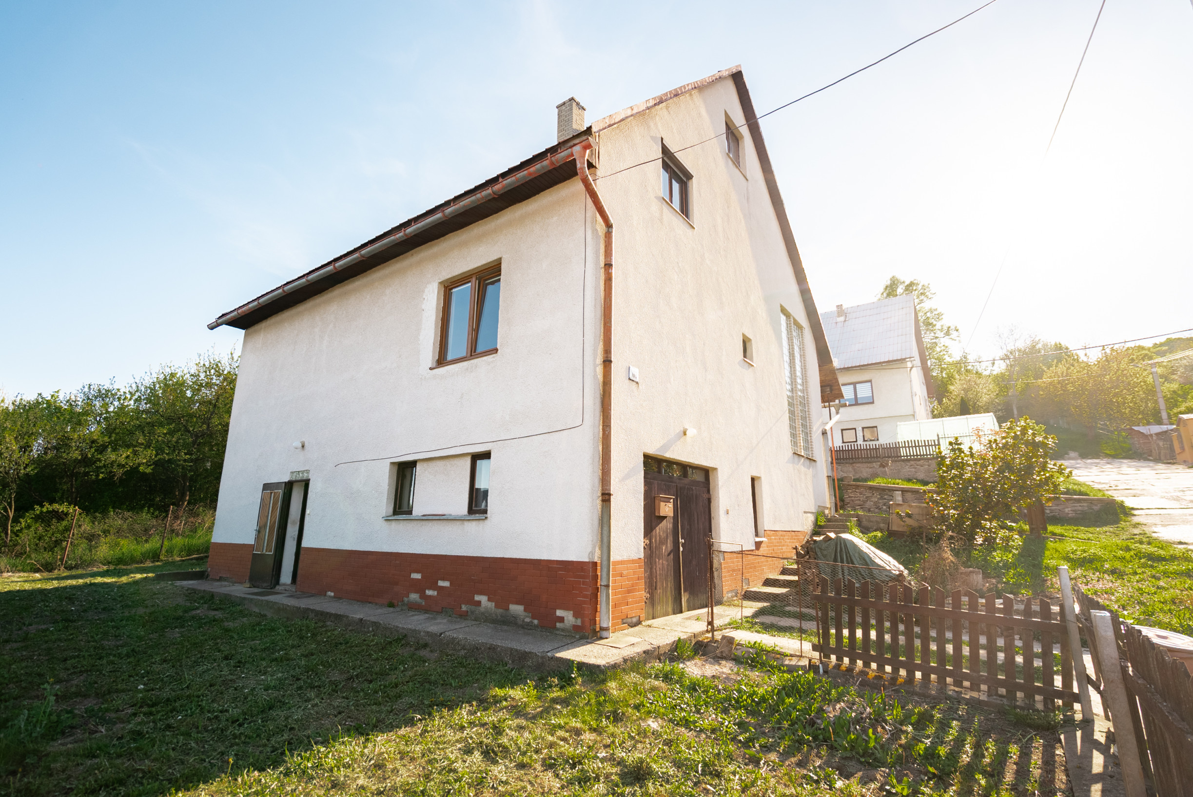 NA PREDAJ | Rodinný dom s potenciálom v obci Podhorie, okres Banská Štiavnica