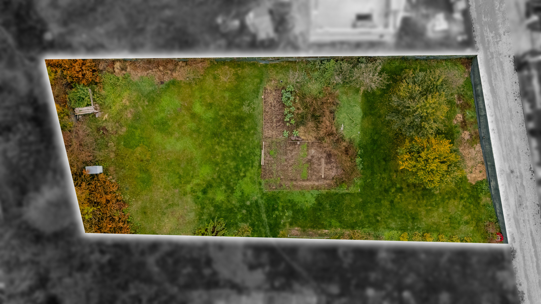 Pozemok vhodný na rekreačný dom alebo chatu o veľkosti 1.282 m2 v oblasti Čičky-majer, Košice - Terasa.