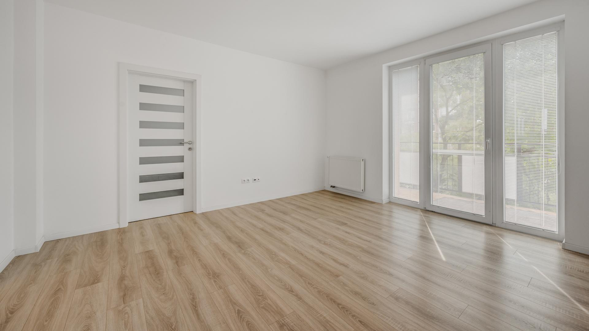 Prenájom 2-izbový byt 61 m2, Vajanského, Piešťany