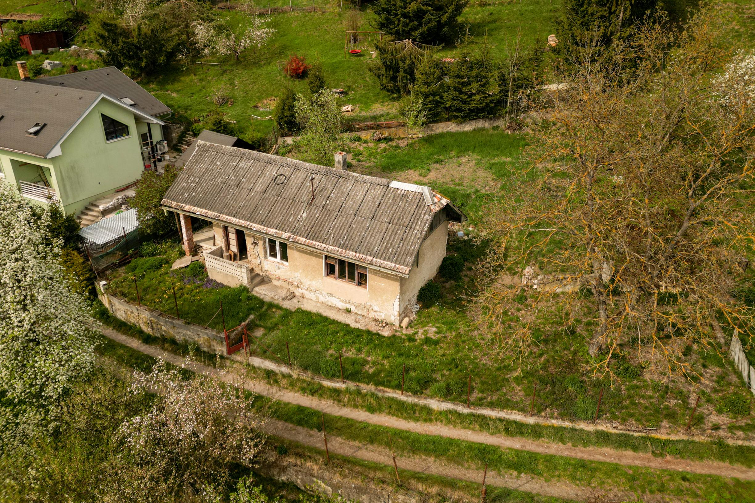 NA PREDAJ | Stavebný pozemok s potenciálom – Žarnovická Huta, Žarnovica