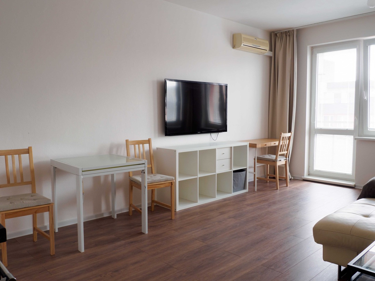 Na prenájom 1-izbový byt s balkónom, 42 m2, Vyšehradská ulica, Bratislava-Petržalka