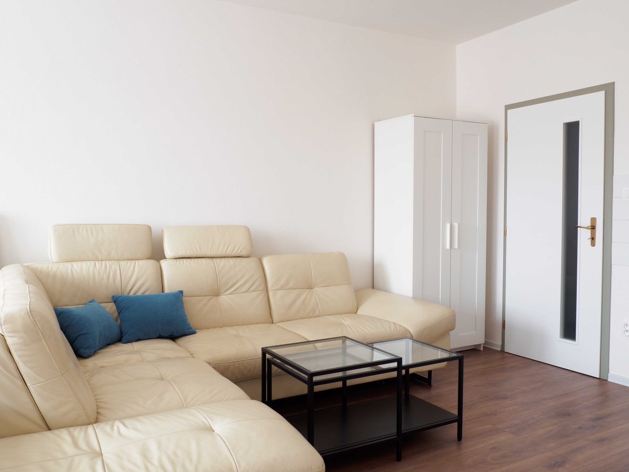 Na prenájom 1-izbový byt s balkónom, 42 m2, Vyšehradská ulica, Bratislava-Petržalka