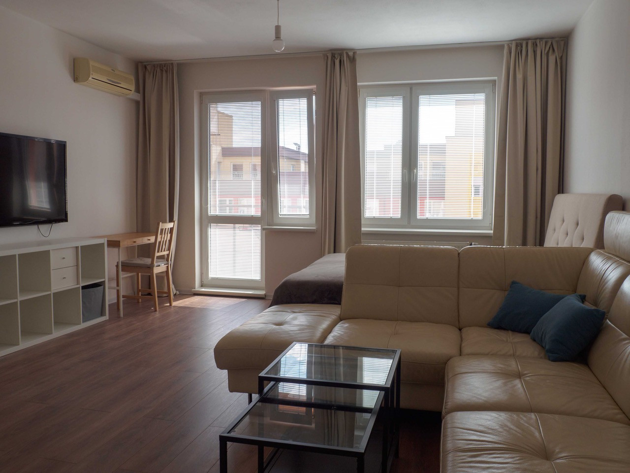 Na prenájom 1-izbový byt s balkónom, 42 m2, Vyšehradská ulica, Bratislava-Petržalka