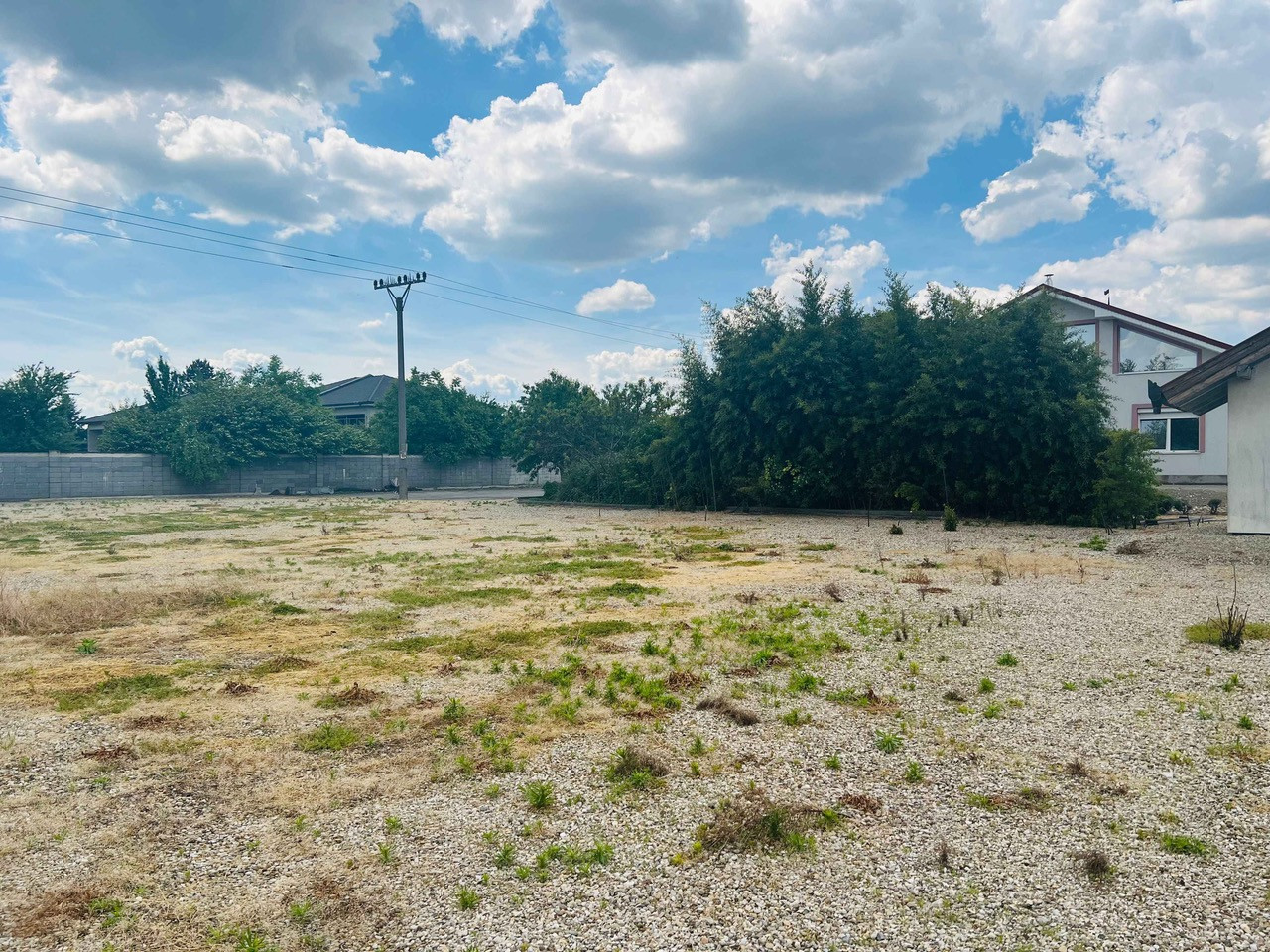 Na  predaj stavebný pozemok 4011 m2, Michal na Ostrove, okres Dunajská Streda