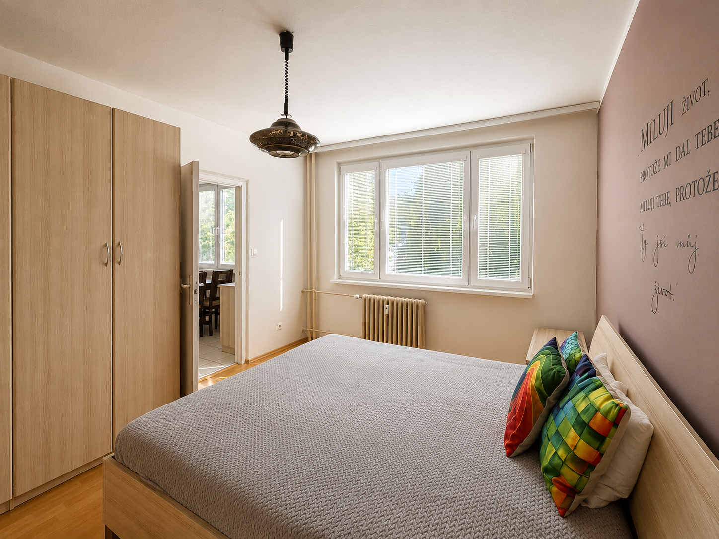 REZERVOVANÉ - NA PREDAJ | 2-izbový byt po takmer kompletnej rekonštrukcii, Banská Štiavnica, Križovatka