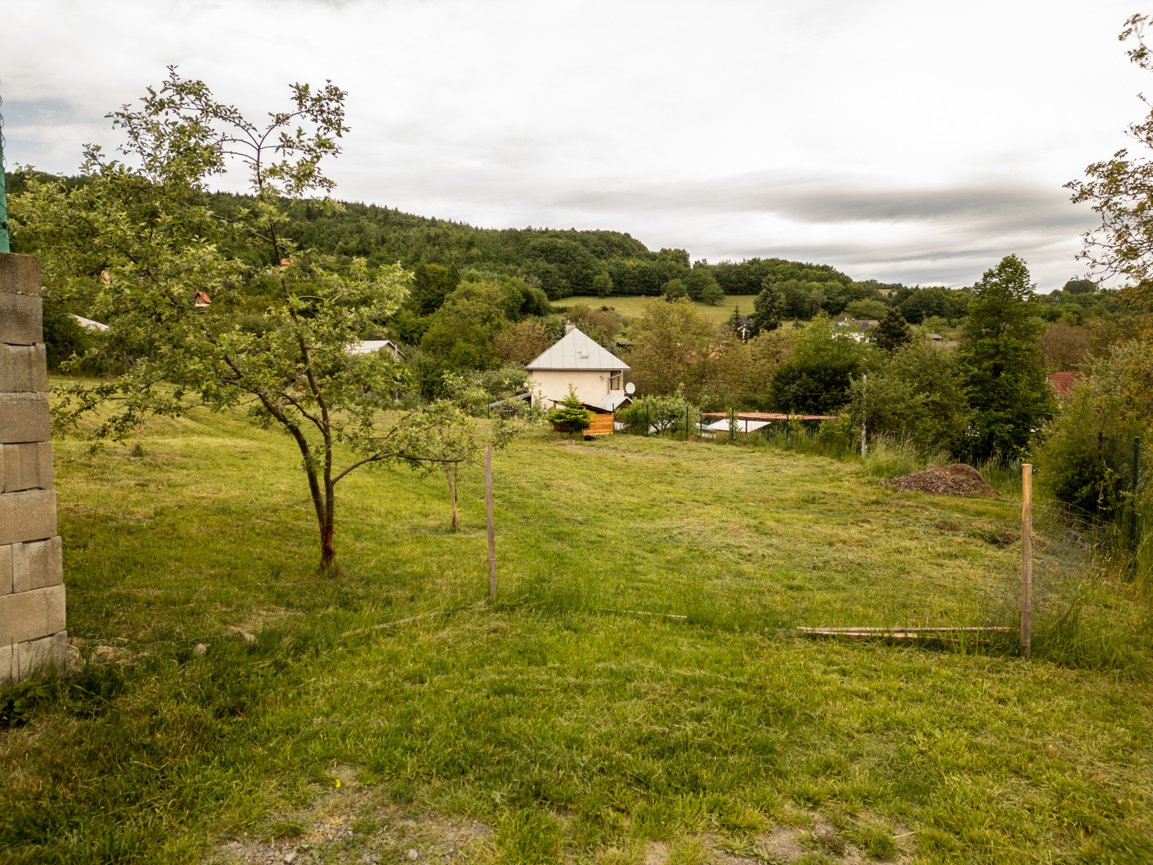 Ponúkame Vám na predaj dva stavebné pozemky v Banskej Štiavnici - Štefultov
