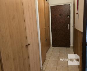 Exkluzívna ponuka! Ponúkam na predaj 2 izbový byt s balkónom v Poprade, časť sídlisko Západ na ul. 29. Augusta