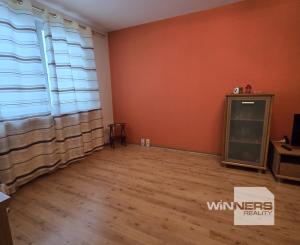 Exkluzívna na predaj veľký slnečný 3.-izbový byt s balkónom v Poprade na sídlisku Nový juh, ul. Jesenná