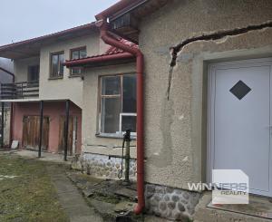 REZERVOVANÉ - Exkluzívne na predaj rodinný dom po čiastočnej rekonštrukcii v obci Holumnica, okres Kežmarok