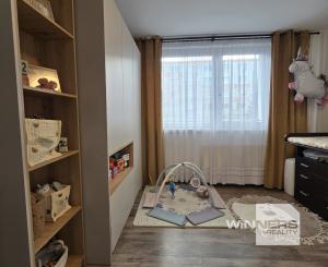 REZERVOVANĚ -   Na predaj 3-izbový byt v Poprade časť Matejovce na  sídlisku Allendeho