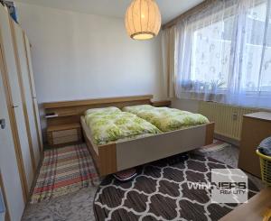 Exkluzívne na predaj veľký slnečný 3-izbový byt s balkónom v Poprade na sídlisku Nový juh, ul. Jesenná