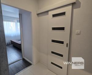 REZERVOVANÉ - Exkluzívne na predaj 4-izbový nadštandardný  byt s balkónom v Poprade na  ulici Šrobárovej