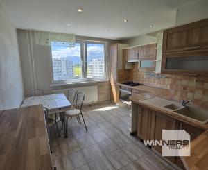 Exkluzívna ponuka! Ponúkam na predaj 4-izbový byt s balkónom v Poprade ul. Suchoňova