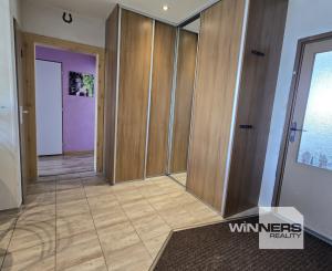 Exkluzívna ponuka! Ponúkam na predaj 4-izbový byt s balkónom v Poprade ul. Suchoňova