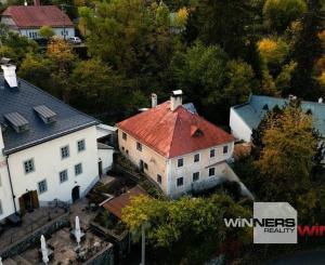 Exkluzívne na predaj rodinný dom vhodný aj ako investícia, priamo v centre mesta Banská Štiavnica