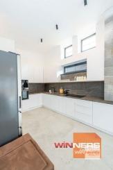 Exkluzívne na predaj štýlová novostavba na Domaši - časť Poľany!!!