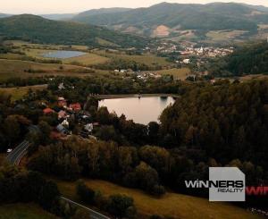 NOVÁ CENA! Exkluzívne na predaj slnečný stavebný pozemok v blízkosti Belianskeho jazera, Banská Štiavnica
