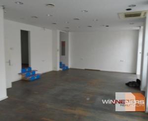 Priestranný obchodný  priestor v centre mesta Lučenec