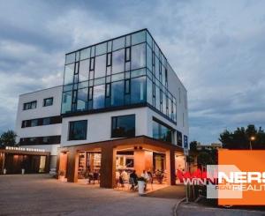 Reprezentatívny kancelársky/obchodný priestor v novostavbe v blízkosti centra mesta, 122,5 m2, parking, Dunajská, Košice