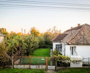 Na predaj rodinný dom v pôvodnom stave s veľkým pozemkom v obci Karcsa v Maďarsku