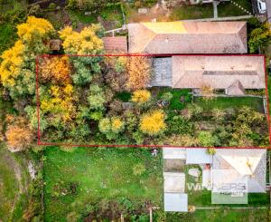 Na predaj rodinný dom v pôvodnom stave s veľkým pozemkom v obci Karcsa v Maďarsku