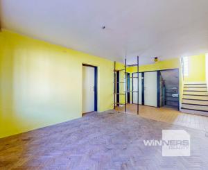 Poschodový rodinný dom neďaleko centra mesta