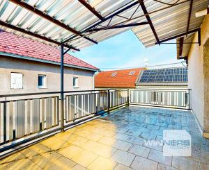 Poschodový rodinný dom neďaleko centra mesta