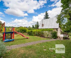 REZERVOVANE - Na predaj murovaná chata v tichom prostredí záhradkárskej oblasti Sečovce