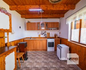 REZERVOVANE - Na predaj murovaná chata v tichom prostredí záhradkárskej oblasti Sečovce