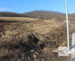 Predaj stavebného pozemku 571 m2 Breziny – 8 km Zvolen, okr. Zvolen