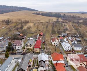 Ponúkame Vám na predaj stavebný pozemok s výhľadom na prírodu pokojnej obce Vyšný Kazimír