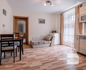 Predaj  pekného 2-izbového bytu s terasou vo Vysokých Tatrách !