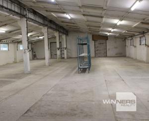 Prenájom  výrobno-skladovacieho priestoru 450 m2 a kancelárií  s prísl. 210 m2 Banská Bystrica -Nemce