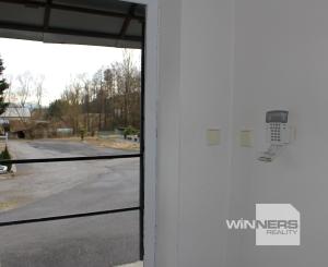 Prenájom  výrobno-skladovacieho priestoru 450 m2 a kancelárií  s prísl. 210 m2 Banská Bystrica -Nemce