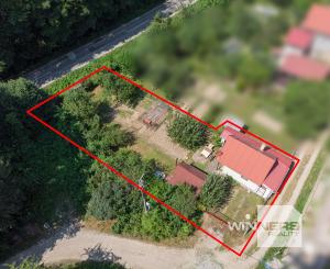 Murovaná chata neďaleko golfového klubu • obec Malá Ida