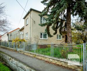 Exkluzívne na predaj rodinný dom v obci Úpor!