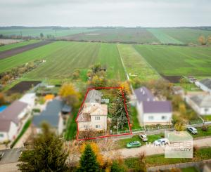 Exkluzívne na predaj rodinný dom v obci Úpor!