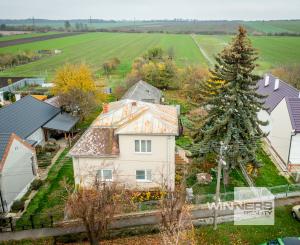 Exkluzívne na predaj rodinný dom v obci Úpor!