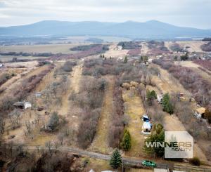 Exkluzívne na predaj stavebné pozemky v záhradkárskej oblasti za mestom Sečovce!