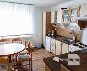 Exkluzívne na predaj   rodinný dom  s ideálnym pozemkom v obci  Čabalovce