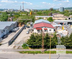 Exkluzívne na predaj  polyfunkčný objekt v Humennom