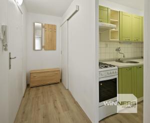 Prenájom 1-izbového bytu, 38 m2, ulica A.Hlinku, Piešťany