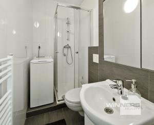 Prenájom 1-izbového bytu, 38 m2, ulica A.Hlinku, Piešťany