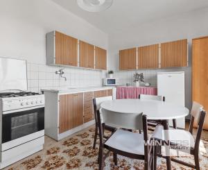 REZERVOVANÉ - Na predaj rodinný dom v Seredi vhodný na rekonštrukciu