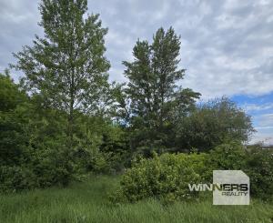 Na predaj investičný pozemok, 13 árov,  Južné nábrežie v Košiciach