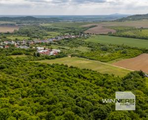 Investičný pozemok o veľkosti 44.007 m2 v obci Černochov vhodný na developerský projekt