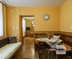 TOP CENA !!! Exkluzívne na predaj rodinný dom na priestrannom pozemku s výmerou 3 223 m² v obci Ilija