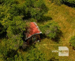 TOP CENA !!! Exkluzívne na predaj rodinný dom na priestrannom pozemku s výmerou 3 223 m² v obci Ilija