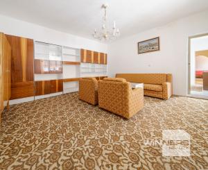 REZERVOVANÉ - Rodinný dom s 2 garážami na predaj, Opiná, Košice - okolie